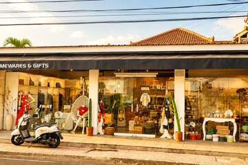 commercial property for sale Lovina Bali