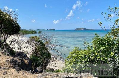 Beachfront land in Rote Island