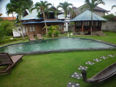 photo: 3 villas in batubelig for sale (lease) in Batubelig, Bali