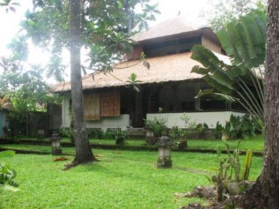 photo: Villas oberoi for sale (lease) in Seminyak, Bali