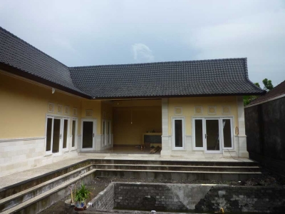 photo: Villa putuh for sale (lease) in Seminyak, Bali